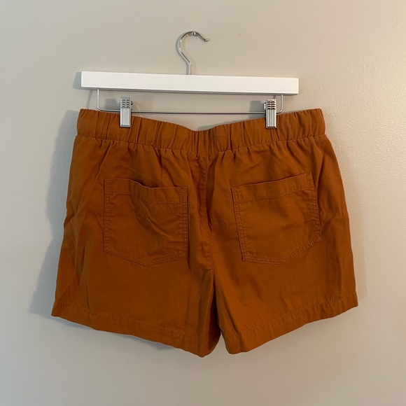 Loft Women's Shorts Mustard Size Medium - Picture 2 of 4